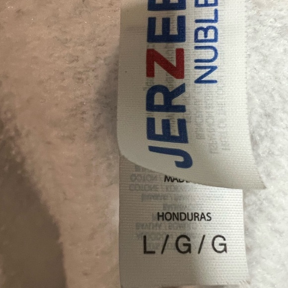 Jerzee Sweatshirt women’s Size Large. Snowman, Cardinal and Kitten. - Picture 3 of 3